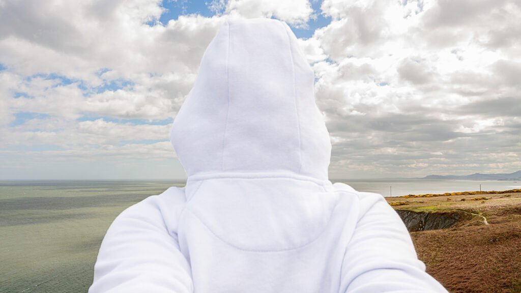 Autoportrait performatif en Irlande — Claire Beteille