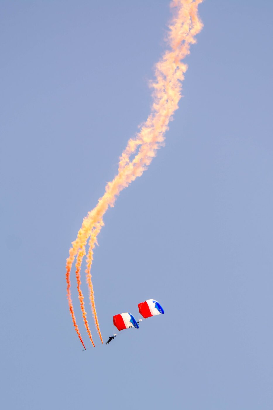 Chute colorée — Maxime JOUVEAUX